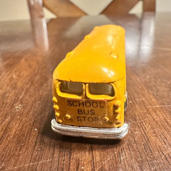 Vintage Zylmex Yellow Die-Cast Crown School Bus Toy Model Hong Kong - Picture 3 of 5